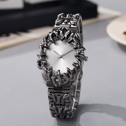 ⌚ OFFRE À DURÉE LIMITÉE : 50 % DE RÉDUCTION ! ✨ Montre en quartz pour homme en forme de griffe – Cadran rouge, bracelet sculptural, style audacieux 🔥